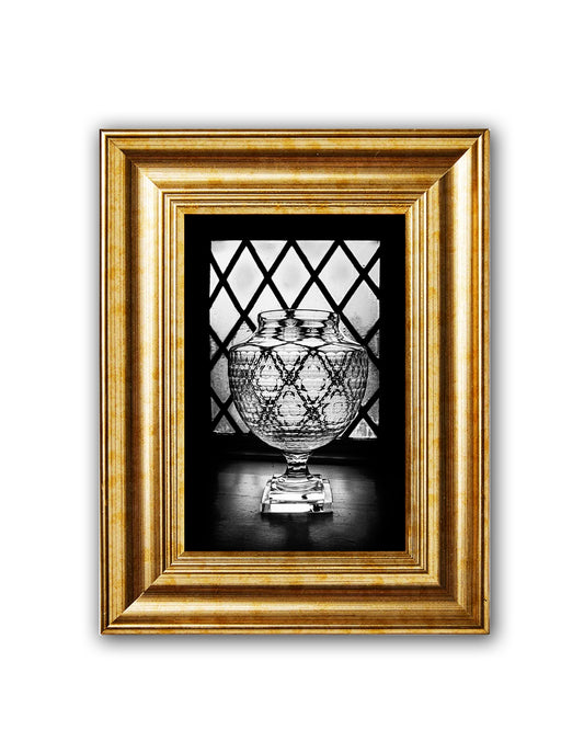 CRYSTAL NOIR - Framed Print